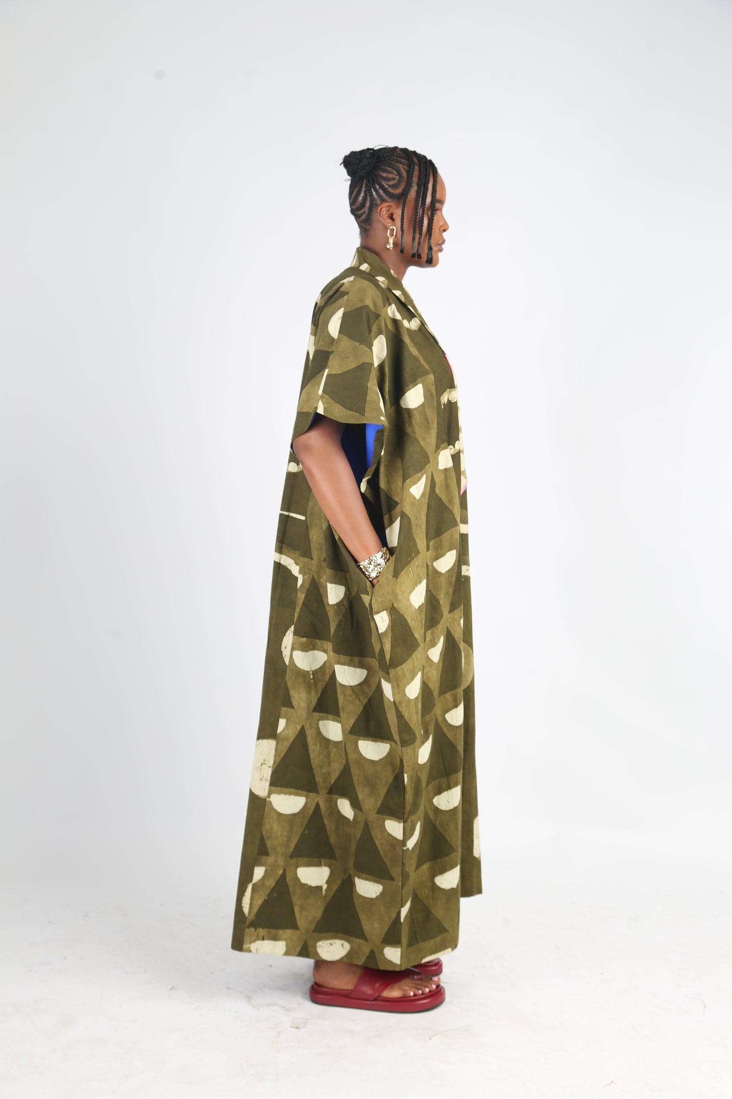 WHITE AND KHAKI MULTIPRINT AGBADA WITH PINK OUTLINE