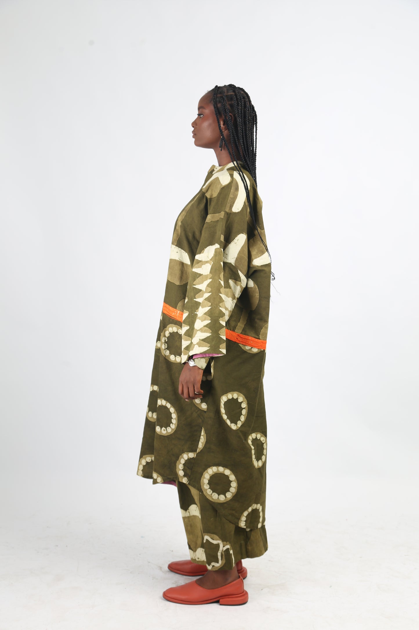 WHITE AND KHAKI MULTIPRINT KAFTAN