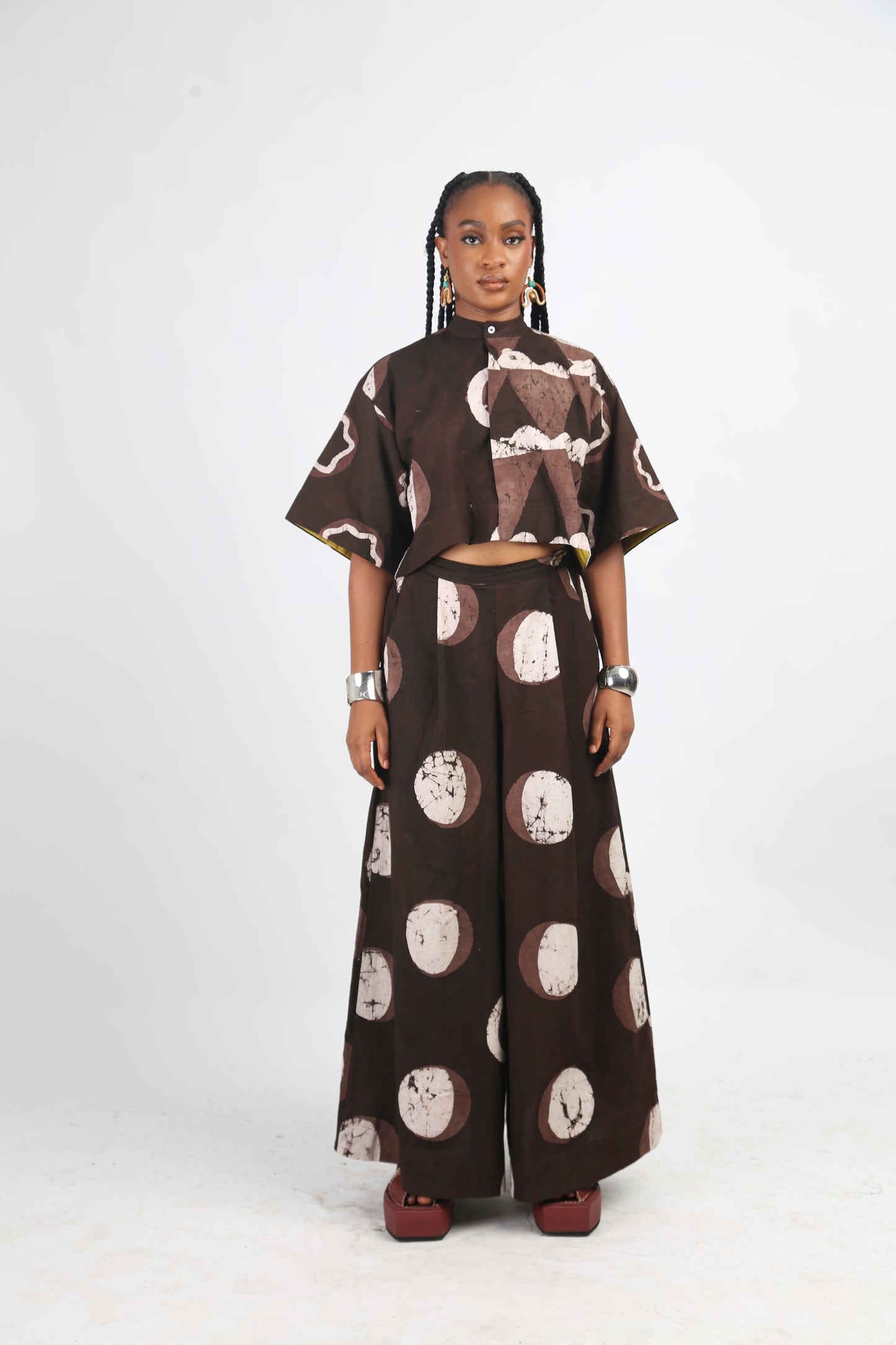 WHITE AND BROWN MULTIPRINT WIDE LEG PANTS