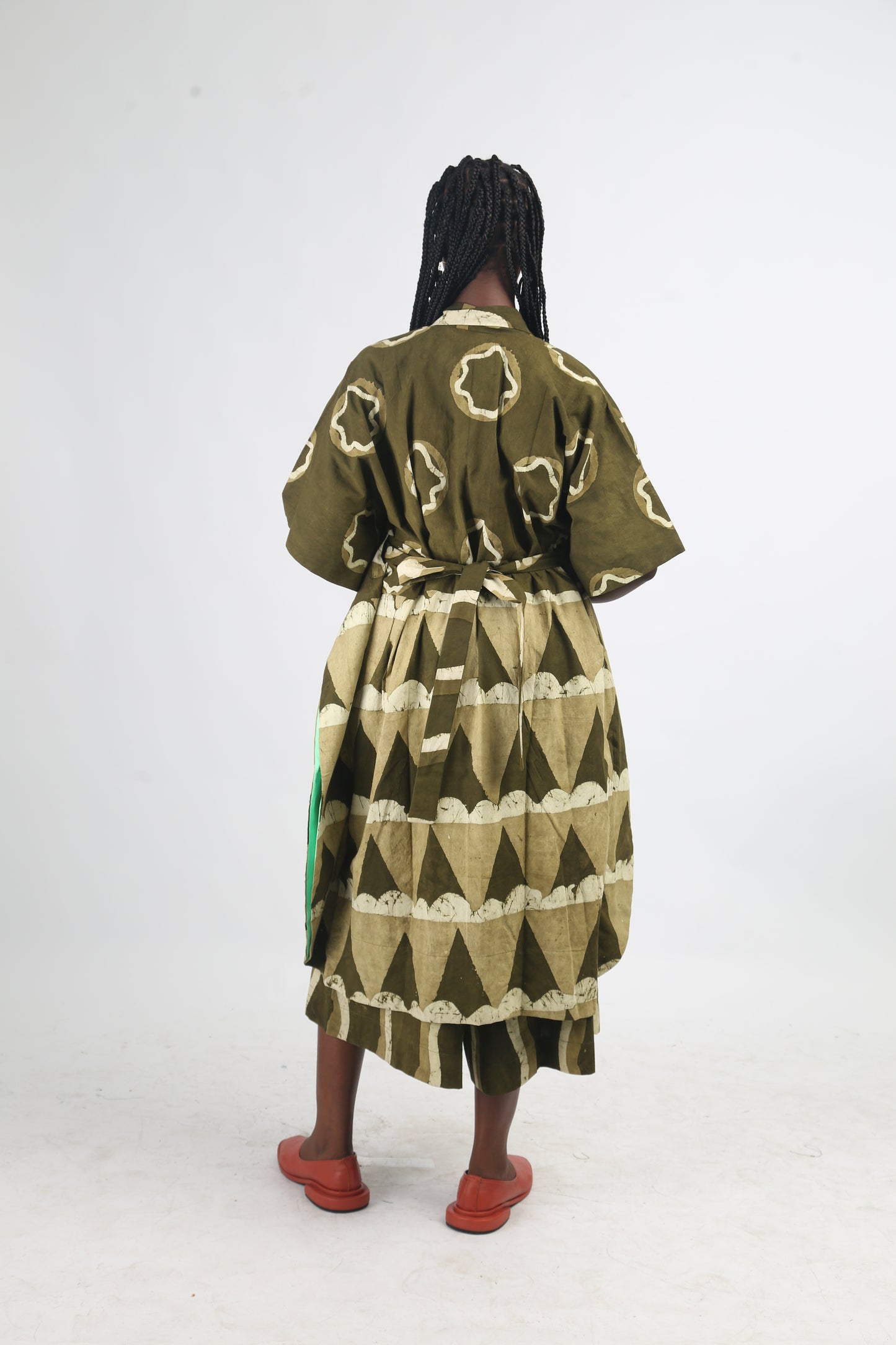 WHITE AND KHAKI MULTIPRINT ARTIST'S KIMONO