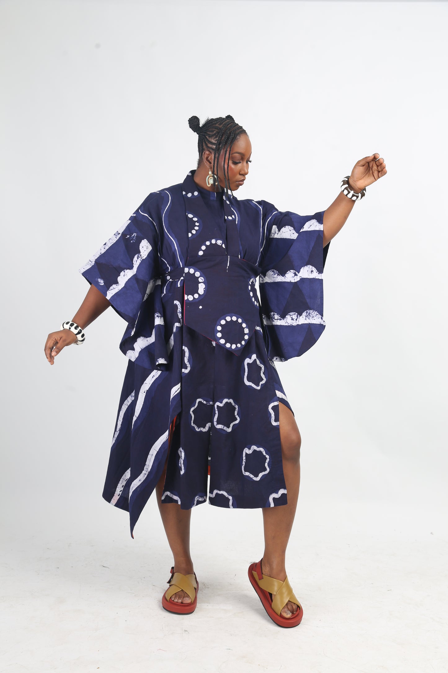 WHITE AND NAVY BLUE MULTIPRINT OSAKA SHIRT DRESS