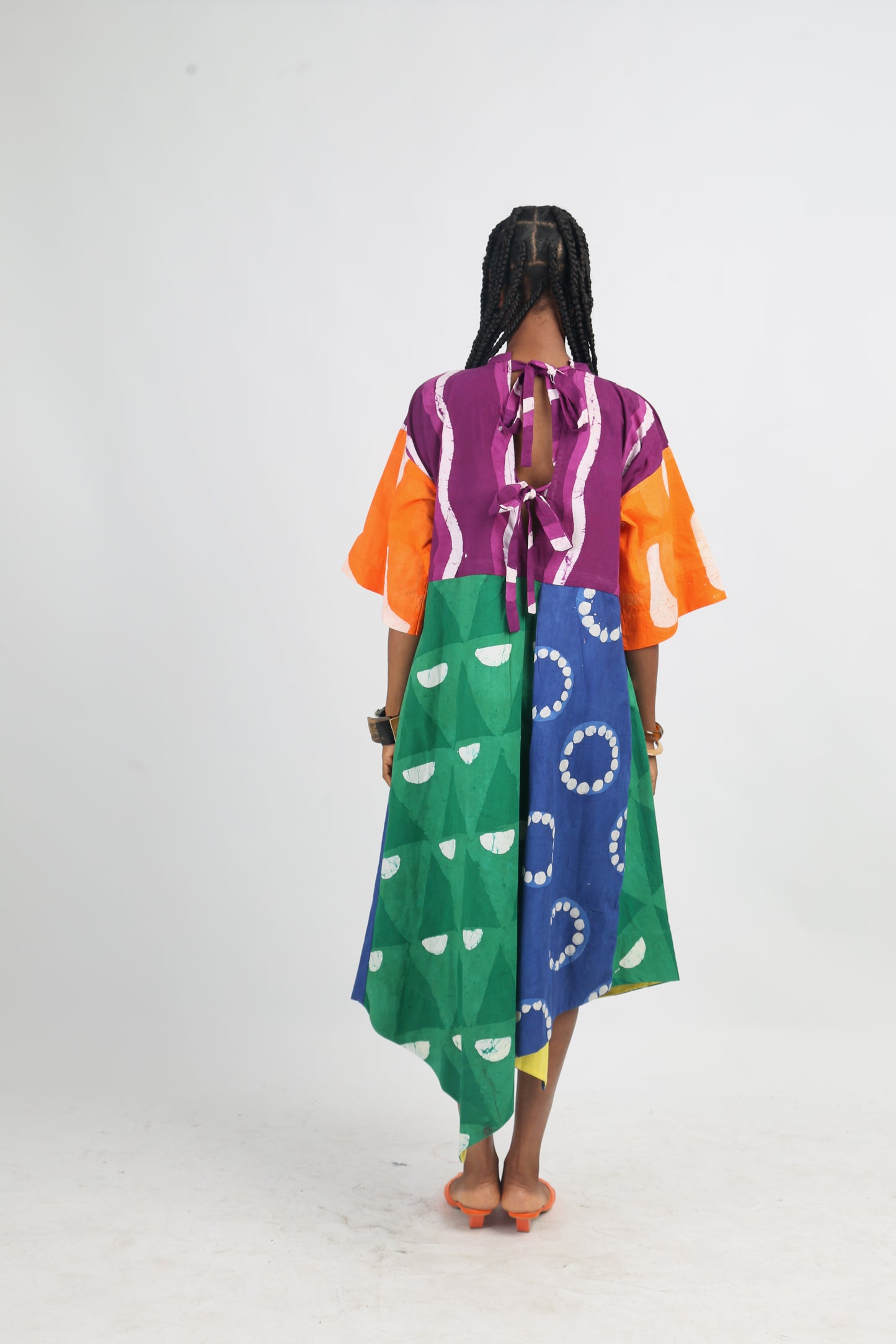 WHITE AND GREEN BRIGHT MULTICOLOURED MIDI IRO DRESS