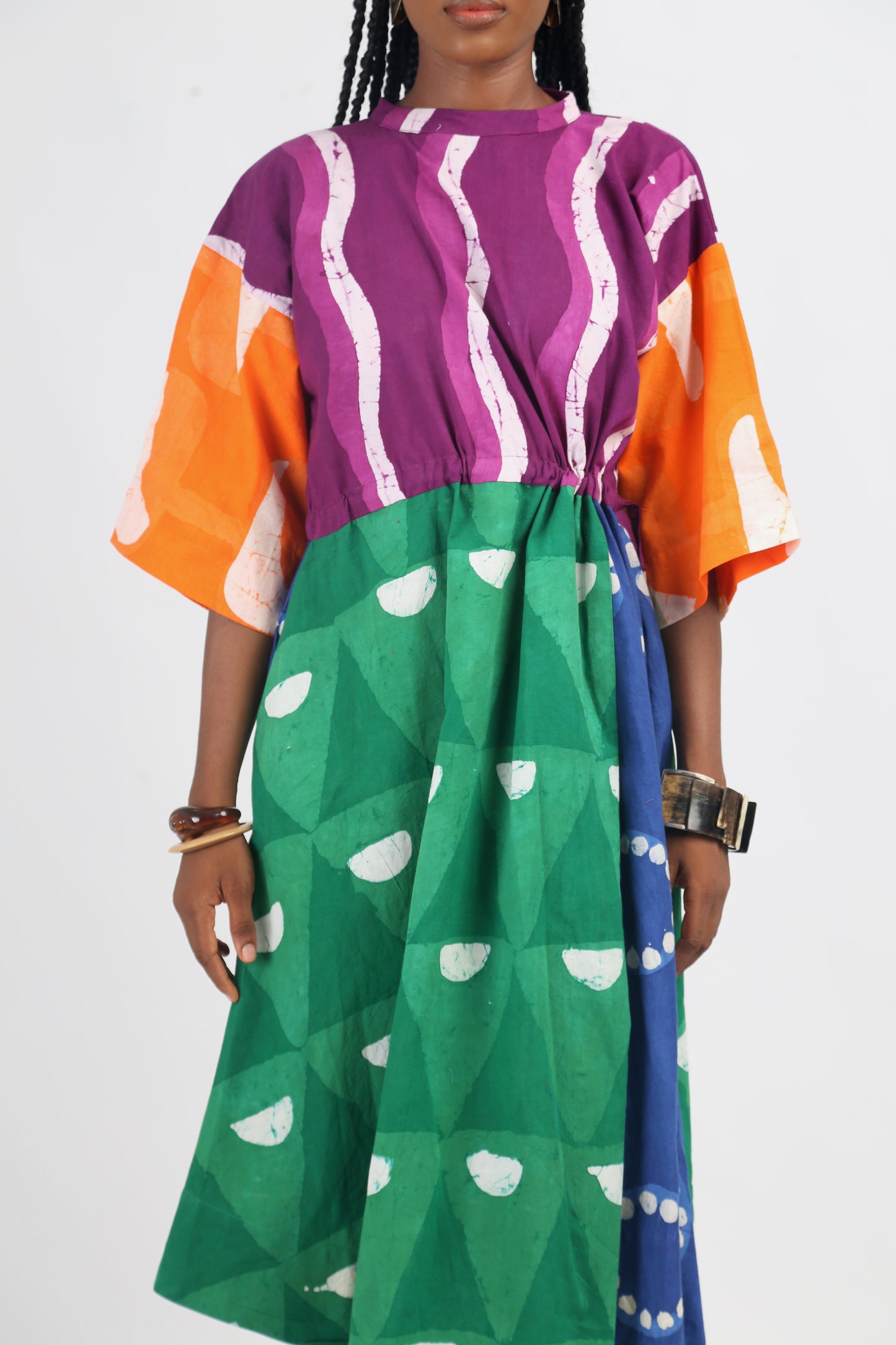 WHITE AND GREEN BRIGHT MULTICOLOURED MIDI IRO DRESS