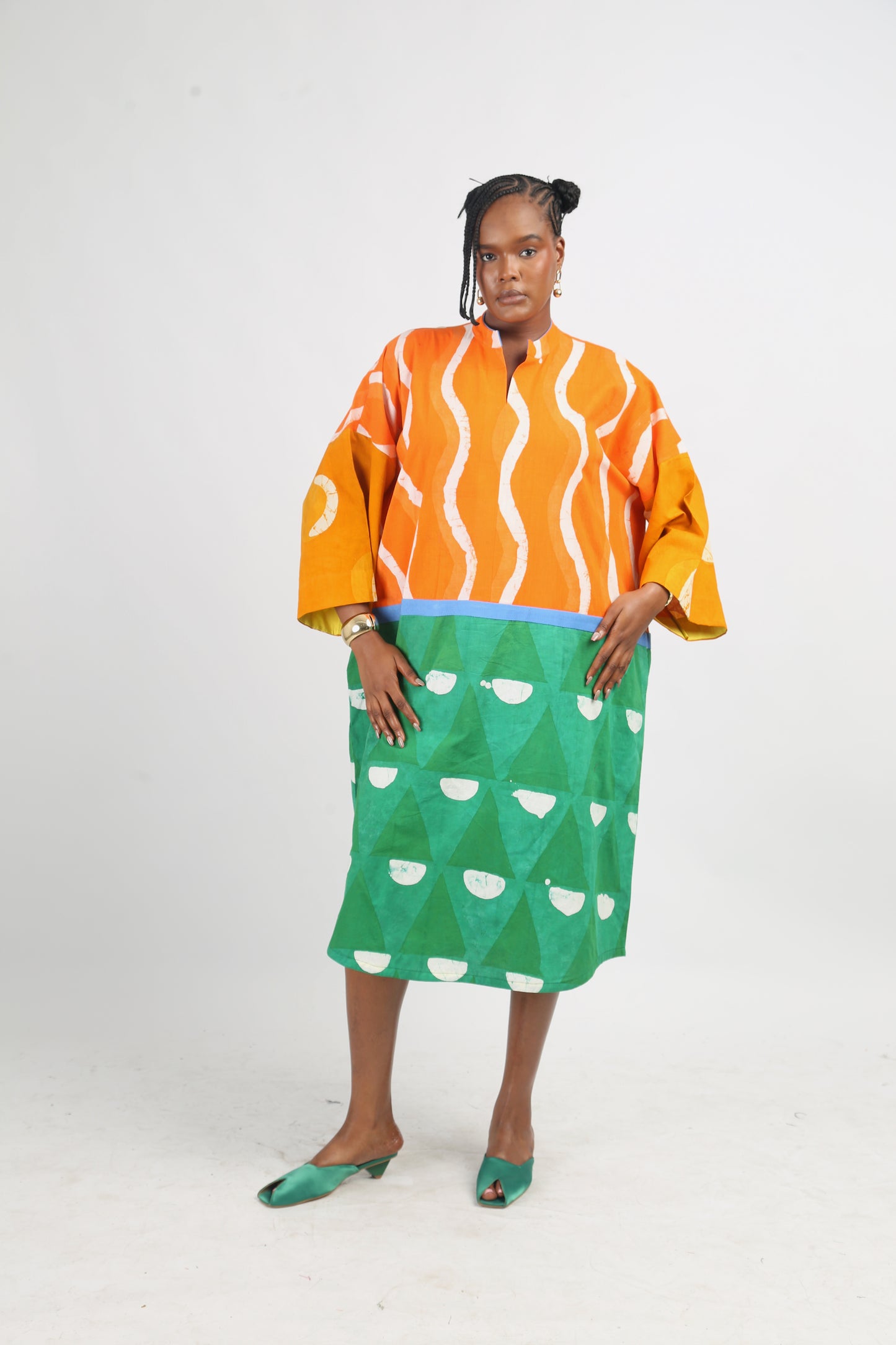 TANGERINE AND GREEN MULTICLOURED KAFTAN WITH TORQUOISE OUTLINE
