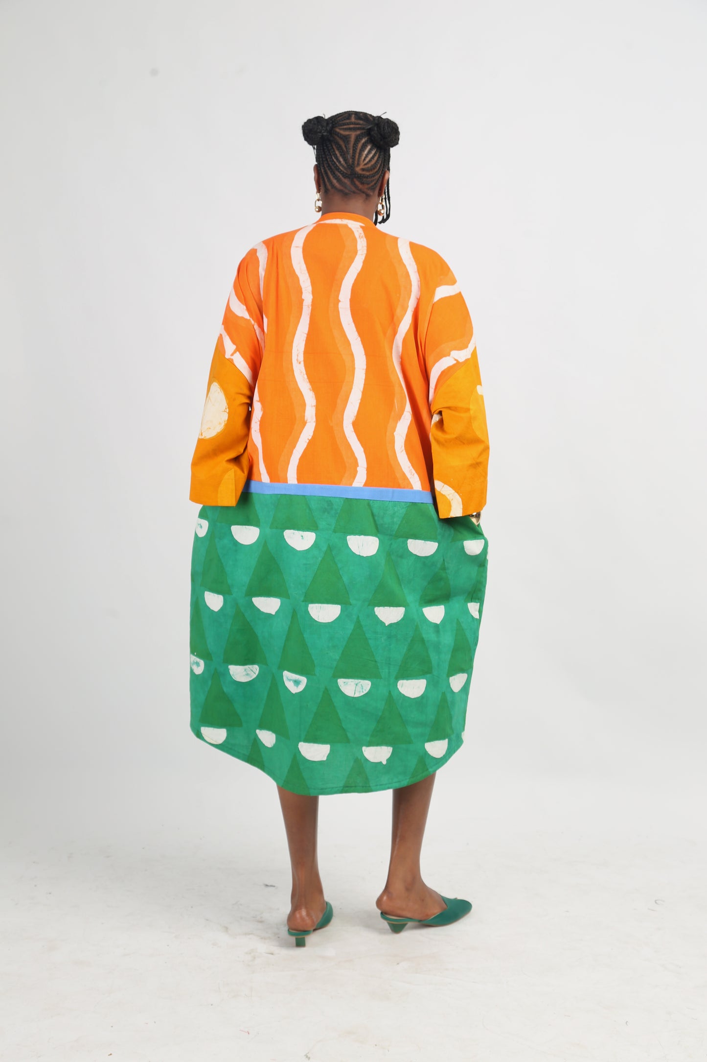TANGERINE AND GREEN MULTICLOURED KAFTAN WITH TORQUOISE OUTLINE