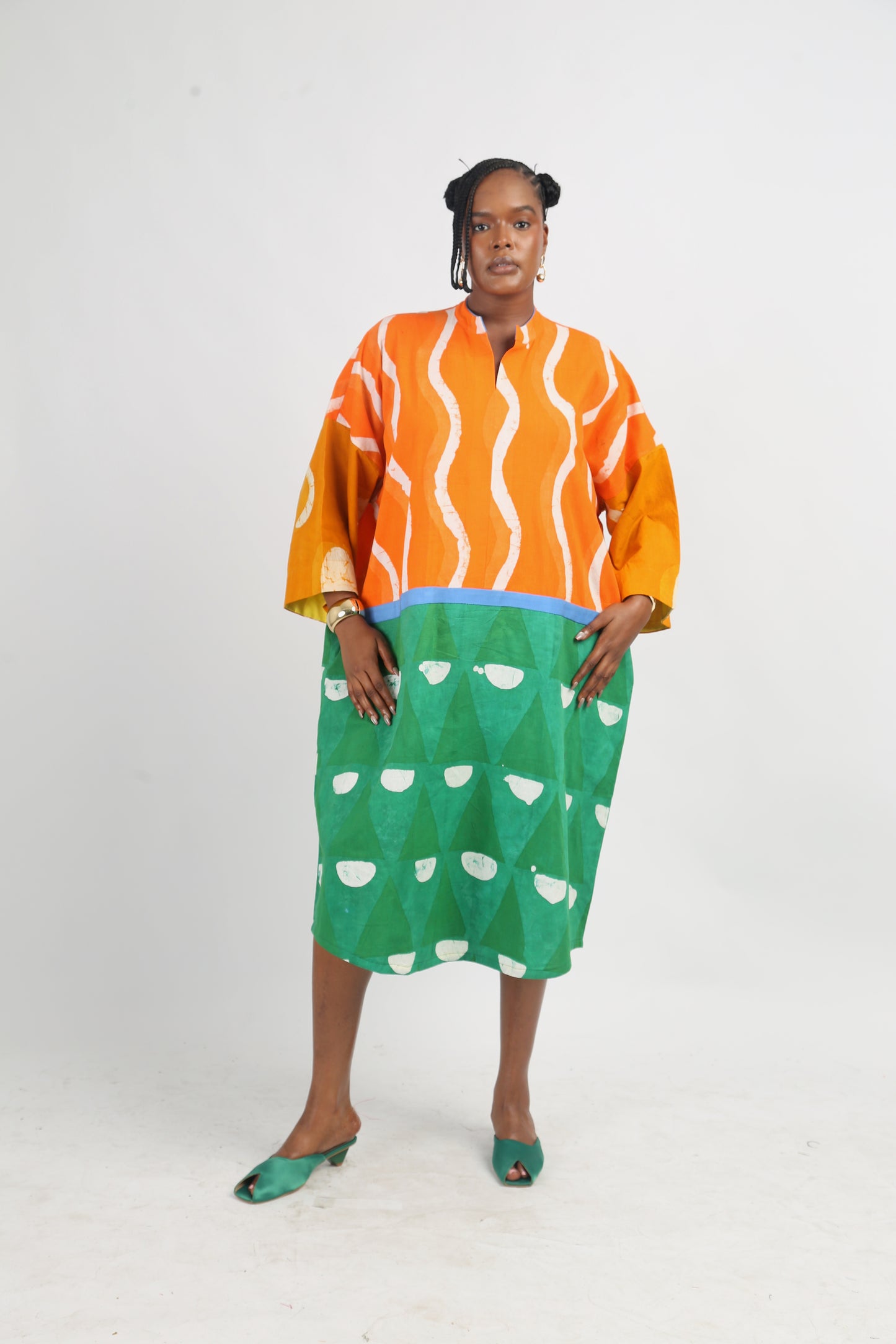 TANGERINE AND GREEN MULTICLOURED KAFTAN WITH TORQUOISE OUTLINE