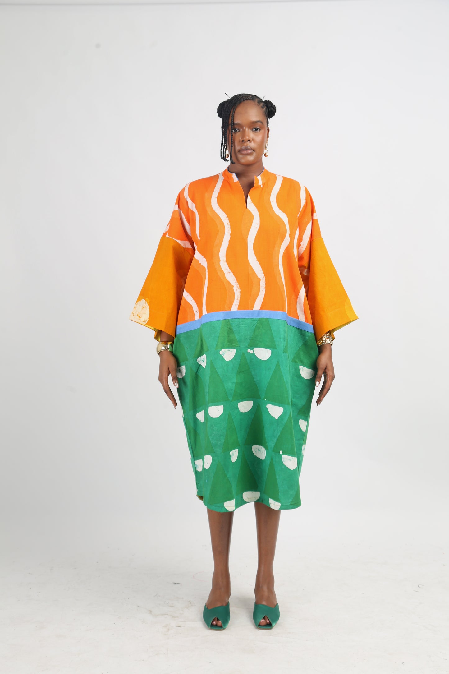 TANGERINE AND GREEN MULTICLOURED KAFTAN WITH TORQUOISE OUTLINE