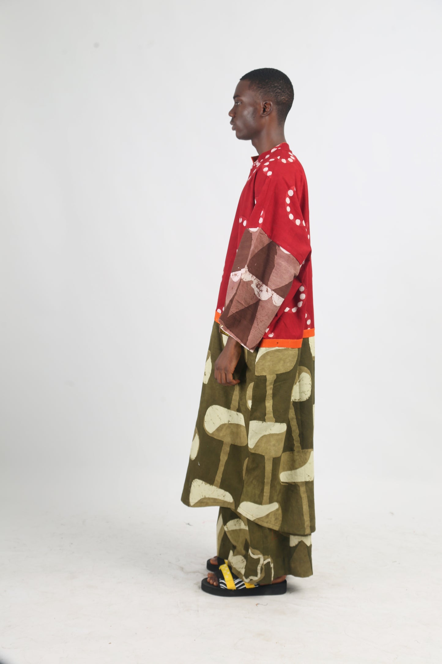 RED AND KHAKI MULTICOLOURED KAFTAN WITH ORANGE OUTLINE