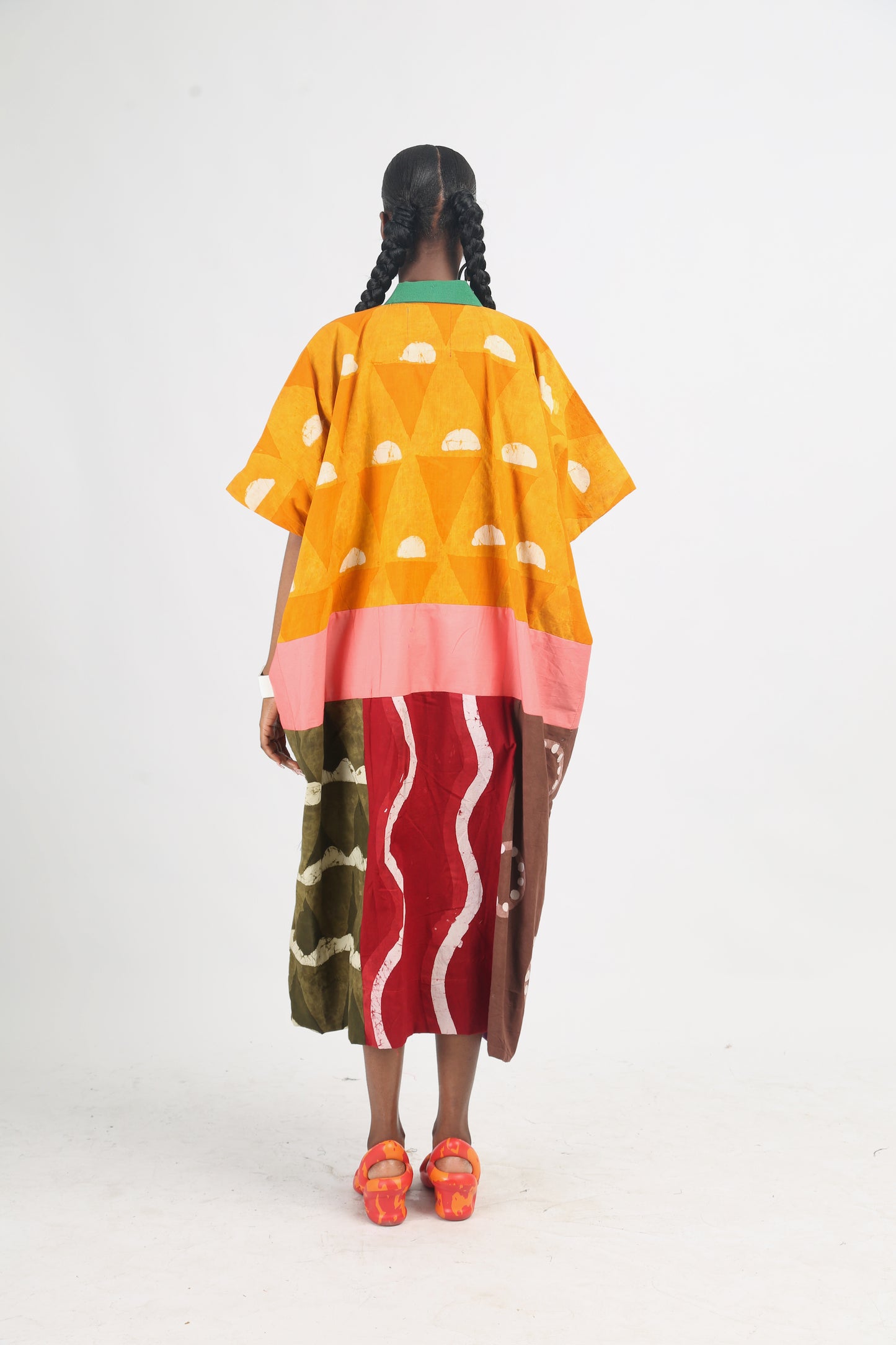 WHITE AND GOLDEN YELLOW DARK MULTICOLOURED AGBADA WITH GREEN ASOOKE