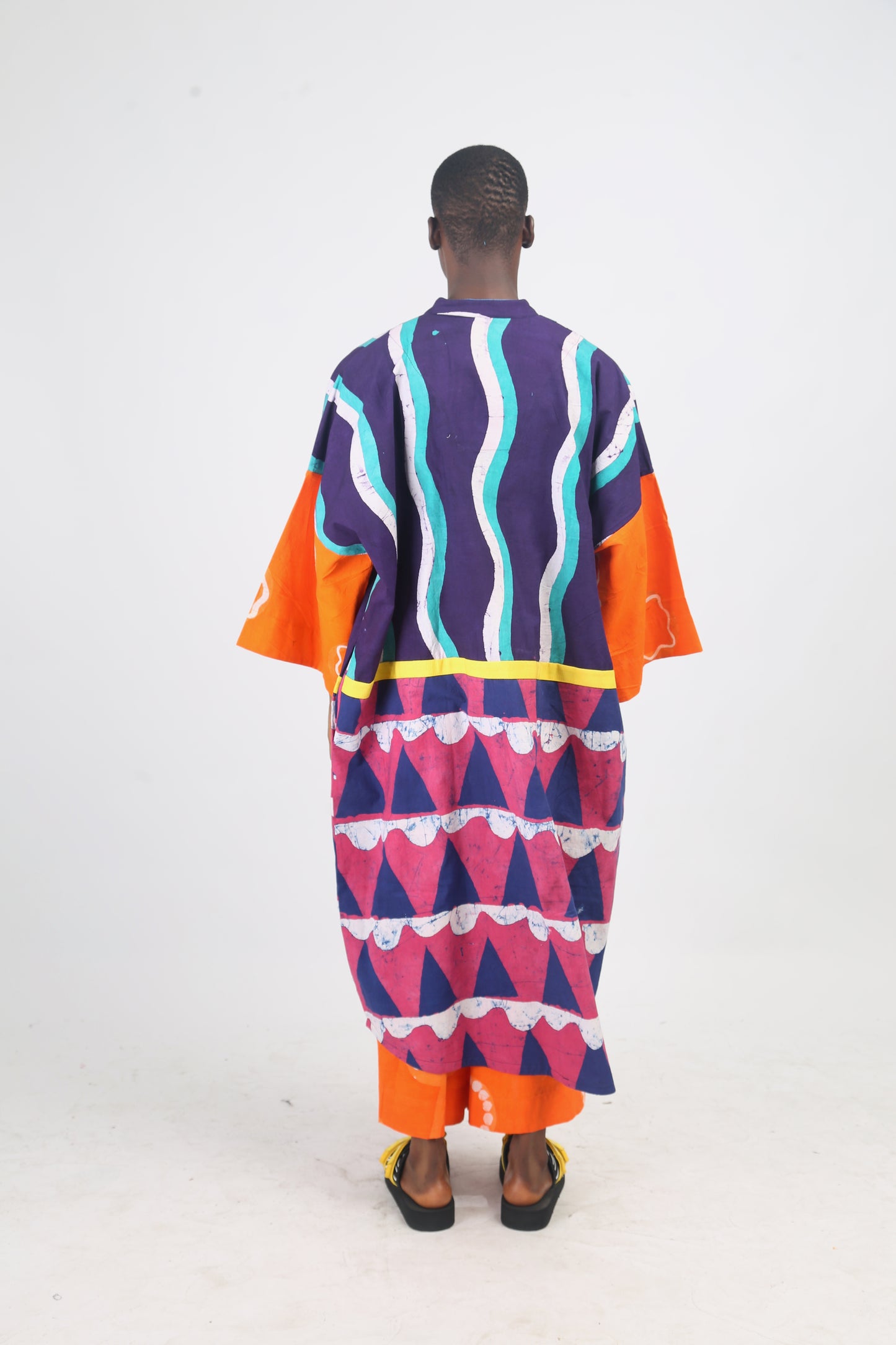 WHITE, PINK AND TEAL MULTICOLOURED KAFTAN WITH YELLOW  OUTLINE