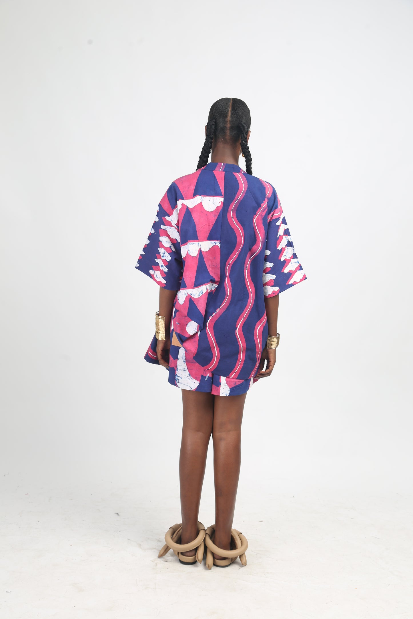 WHITE, PINK AND TEAL MULTIPRINT SHORTS