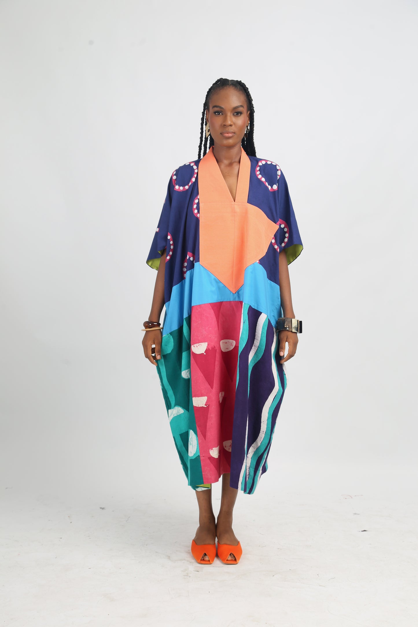 WHITE PINK AND TEAL MULTICOLOURED AGBADA WITH PEACH ASOOKE