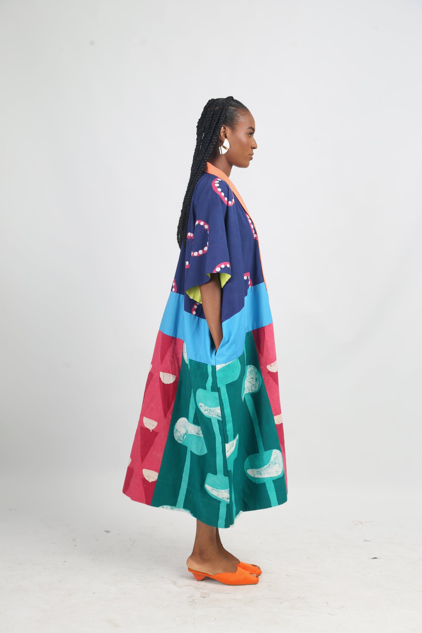 WHITE PINK AND TEAL MULTICOLOURED AGBADA WITH PEACH ASOOKE