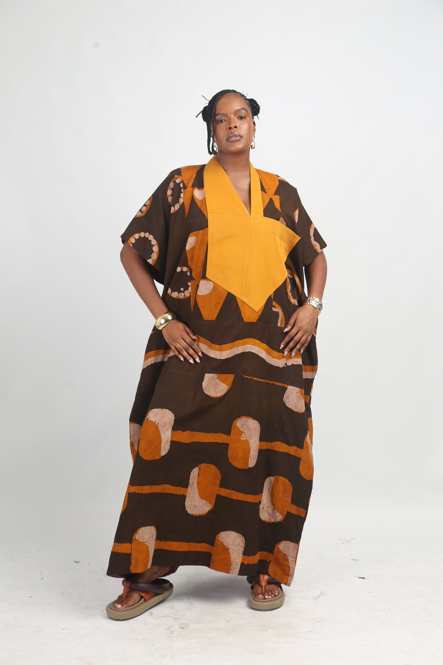 ONI BROWN, GOLDEN YELLOW AND BROWN MULTIPRINT AGBADA WITH MUSTARD ASOOKE