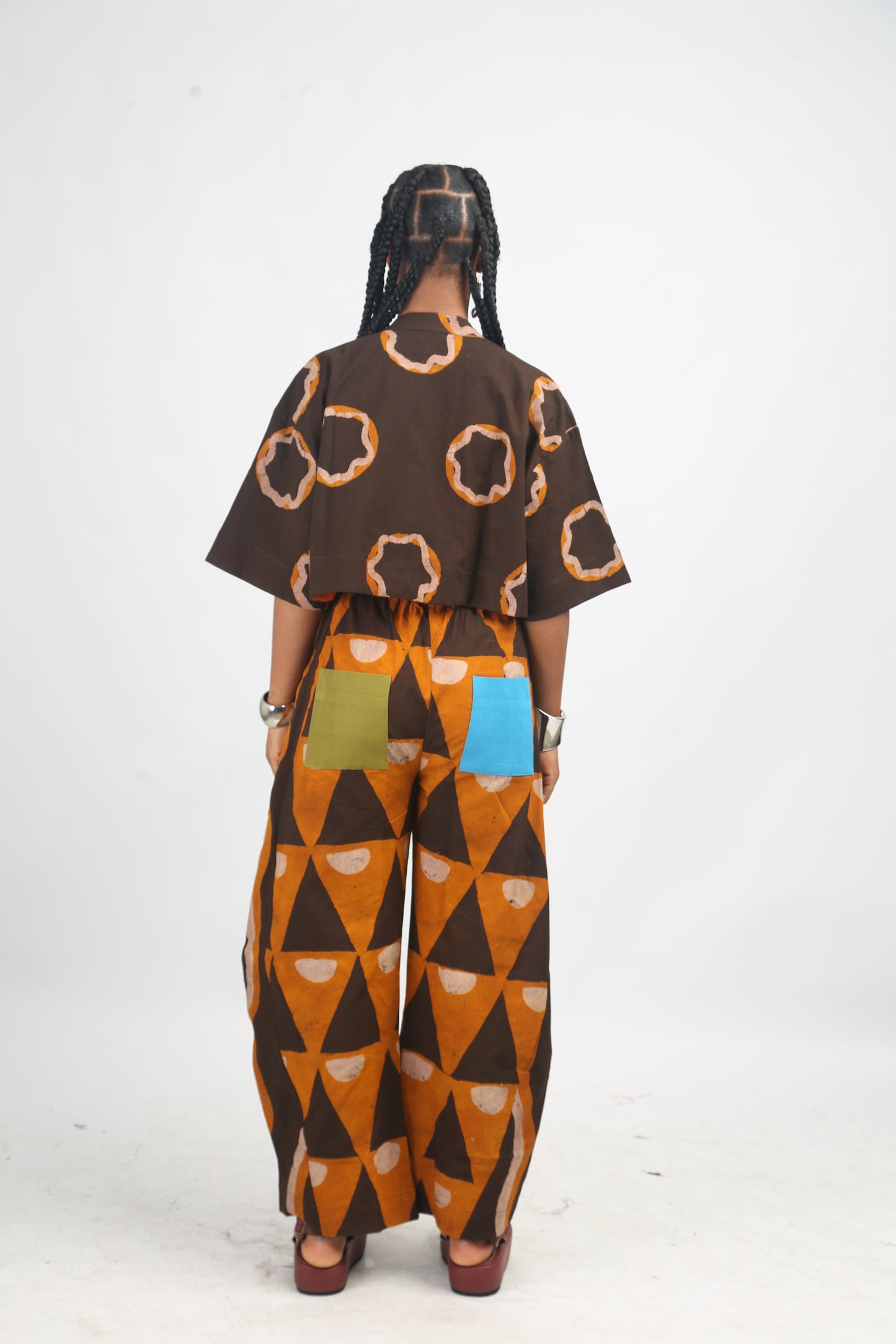 ONI BROWN, GOLDEN YELLOW AND BROWN BARREL PANTS