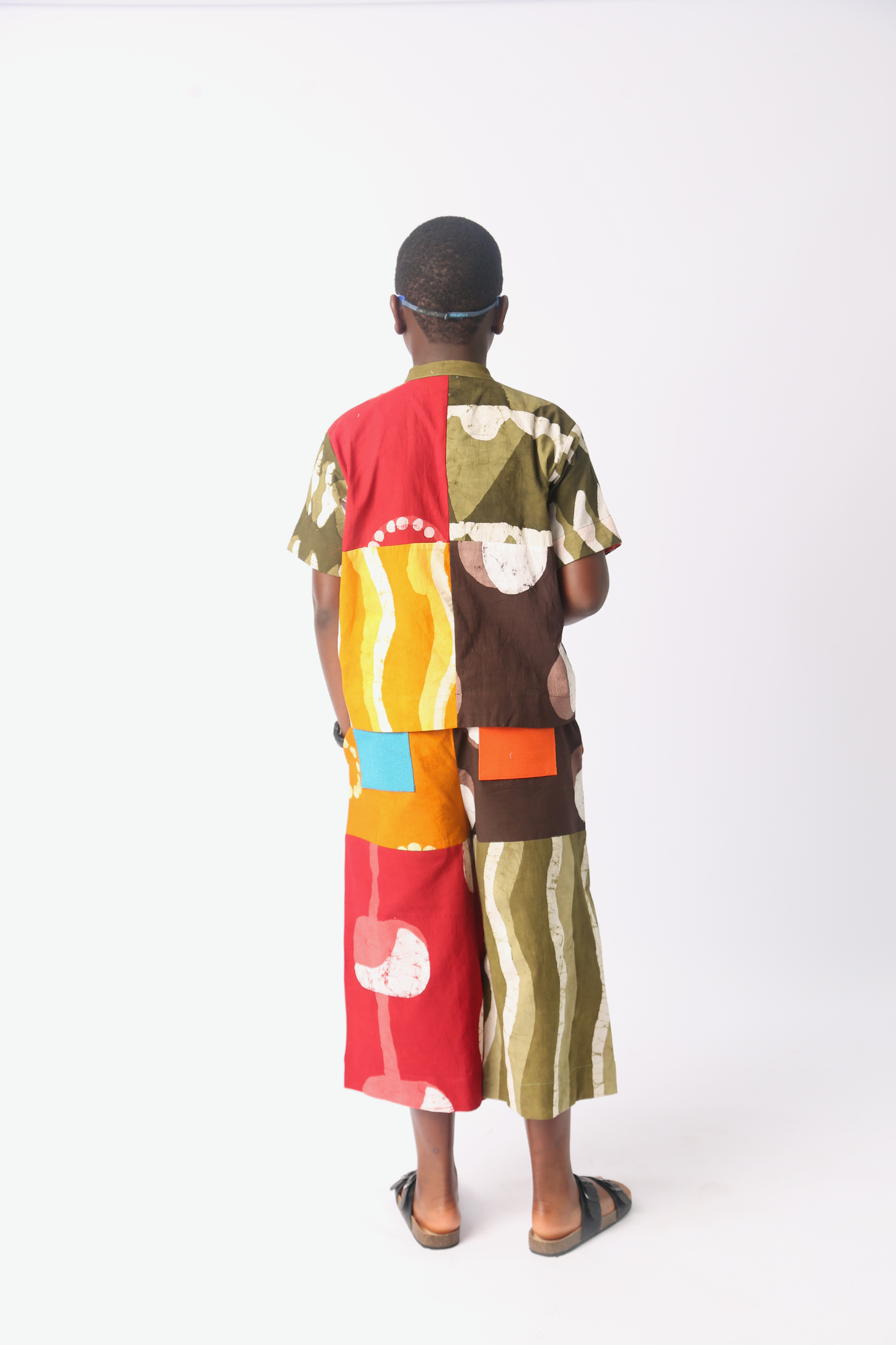 KIDS DARK MULTICOLOUR SHIRT