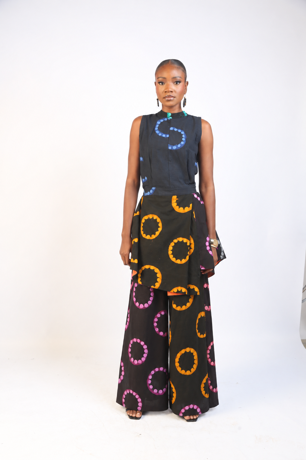 BLACK DOTTED PRINT MULTICOLOURED PANTS