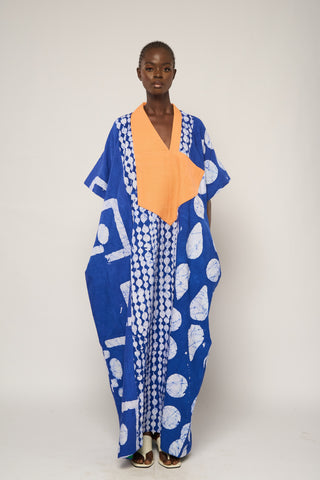 BLUE AND WHITE MULTIPRINT AGBADA WITH PEACH ASOOKE