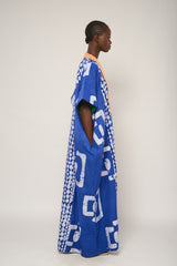 BLUE AND WHITE MULTIPRINT AGBADA WITH PEACH ASOOKE