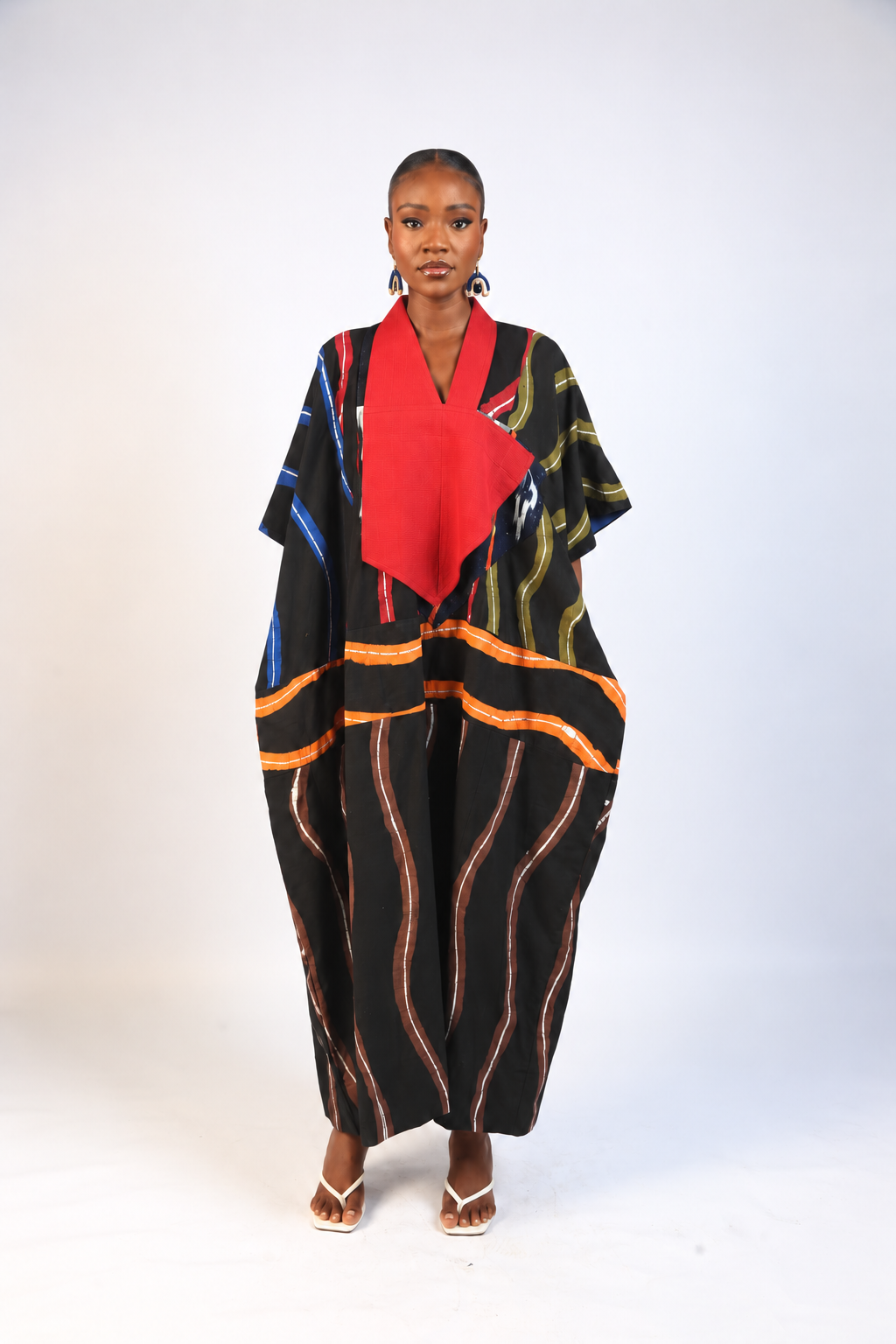 BLACK THINLINE MULTICOLOURED AGBADA WITH  WOVEN COLLAR