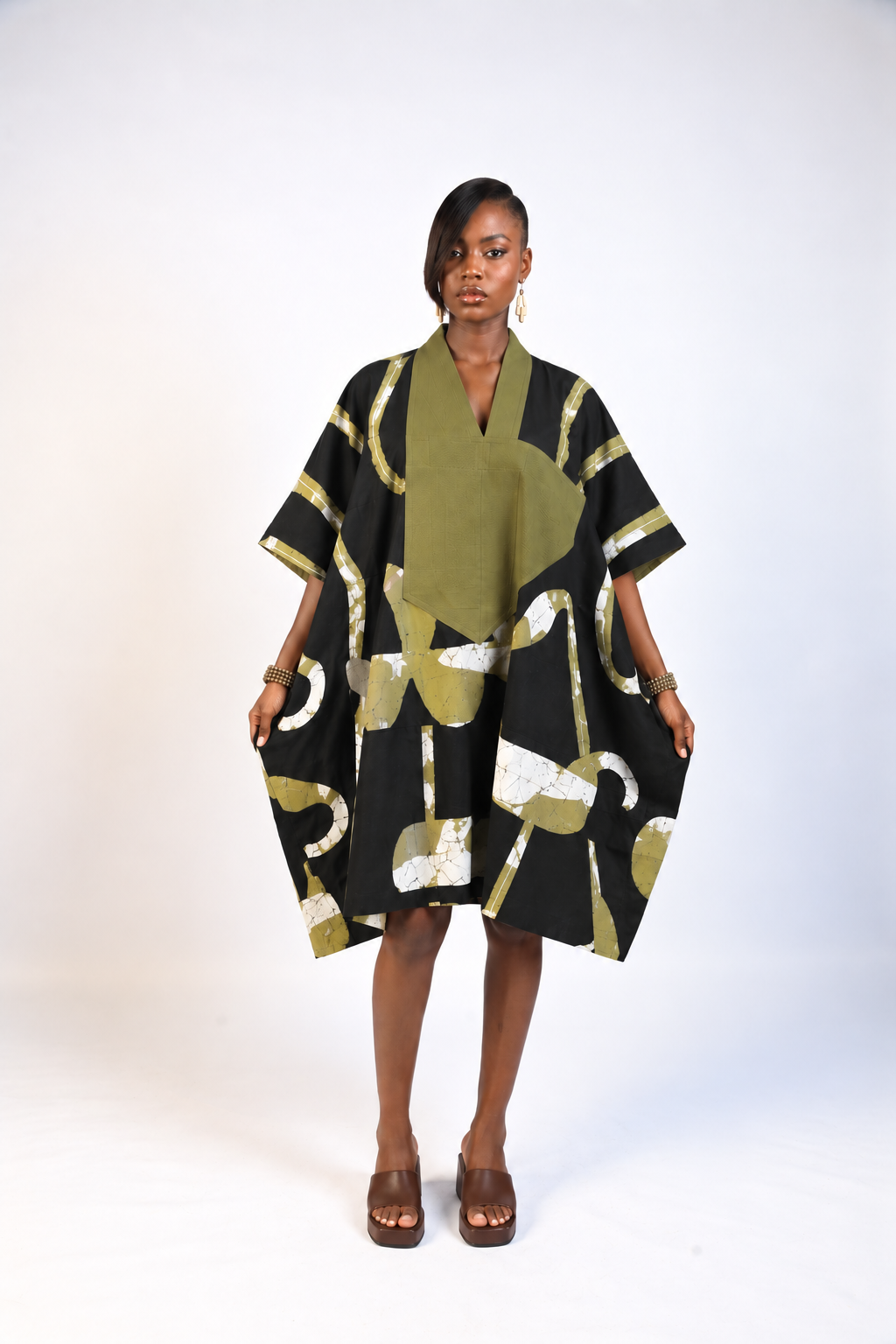 WHITE, OLIVE AND BLACK MULTIPRINT MINI AGBADA WITH ASOOKE